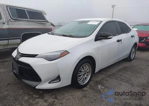 2017 Toyota Corolla Le Eco z USA, uszkodzony, nr VIN 5YFBPRHE5HP609501